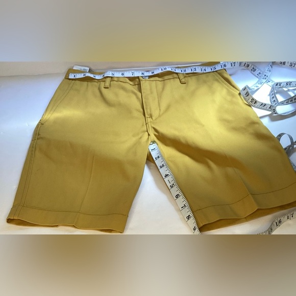 Levi Strauss’s Sta-Press mustard unisex shorts.  30 waist - Picture 5 of 11
